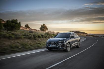 Audi: Πρεμιέρα επί ελληνικού εδάφους για τα νέα A5, Q5 και Q6 e-tron